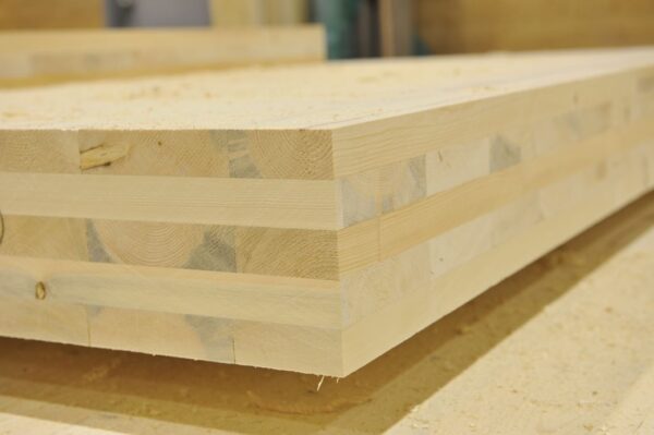 CLT (Cross-Laminated Timber)